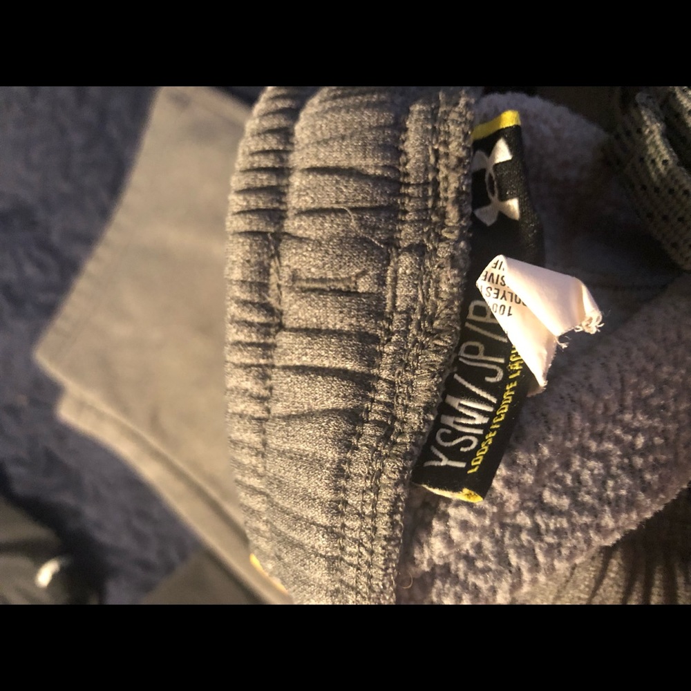 Youth under armour pack